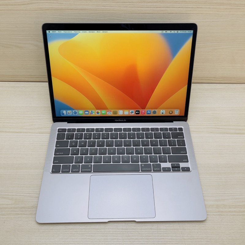 MacBook Air 2020 Space  i3 1.1ghz 8/128